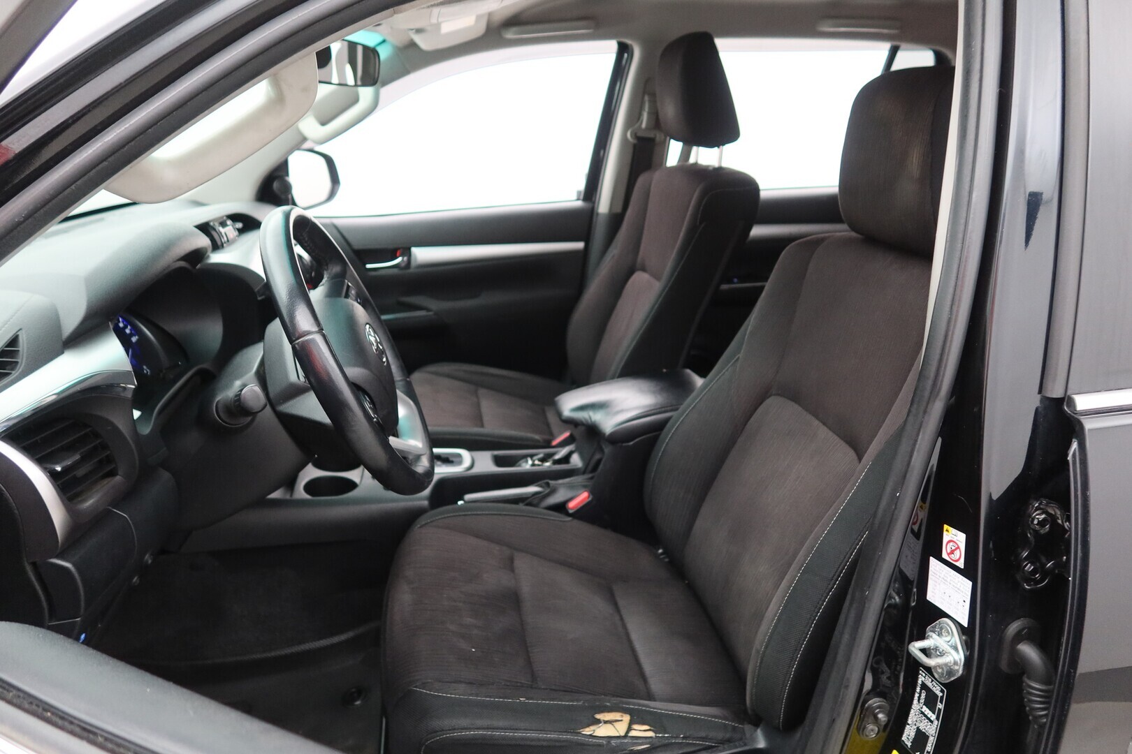 TOYOTA Hilux 2018
