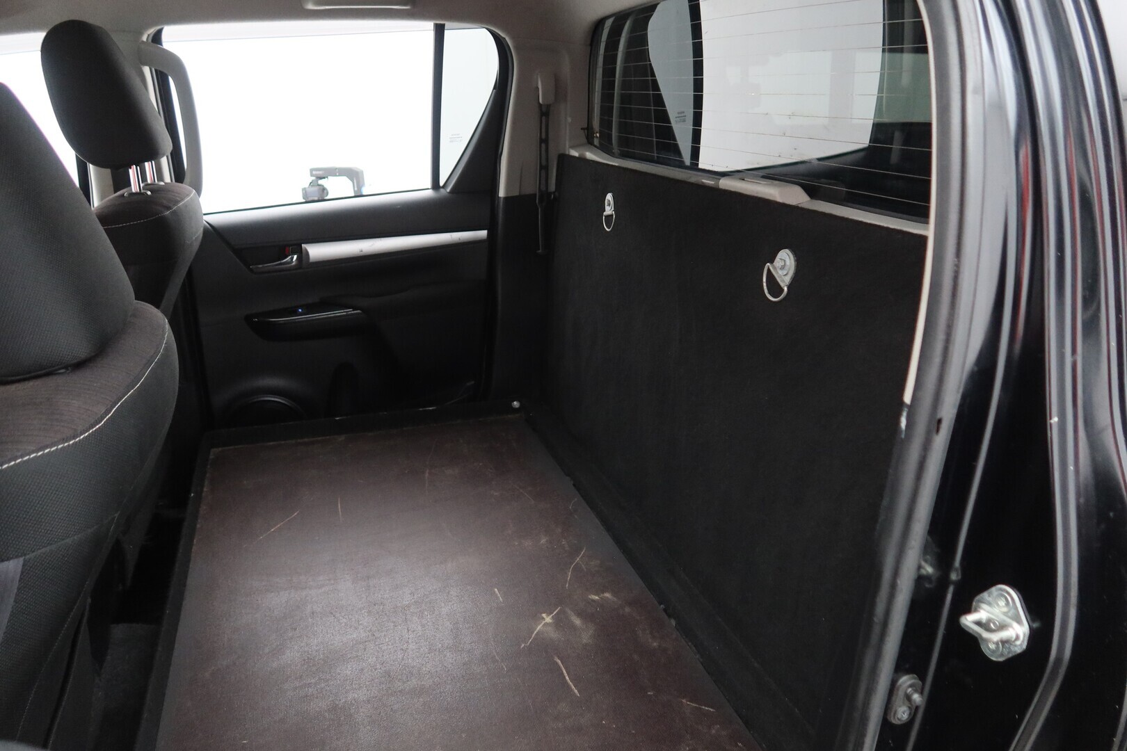TOYOTA Hilux 2018