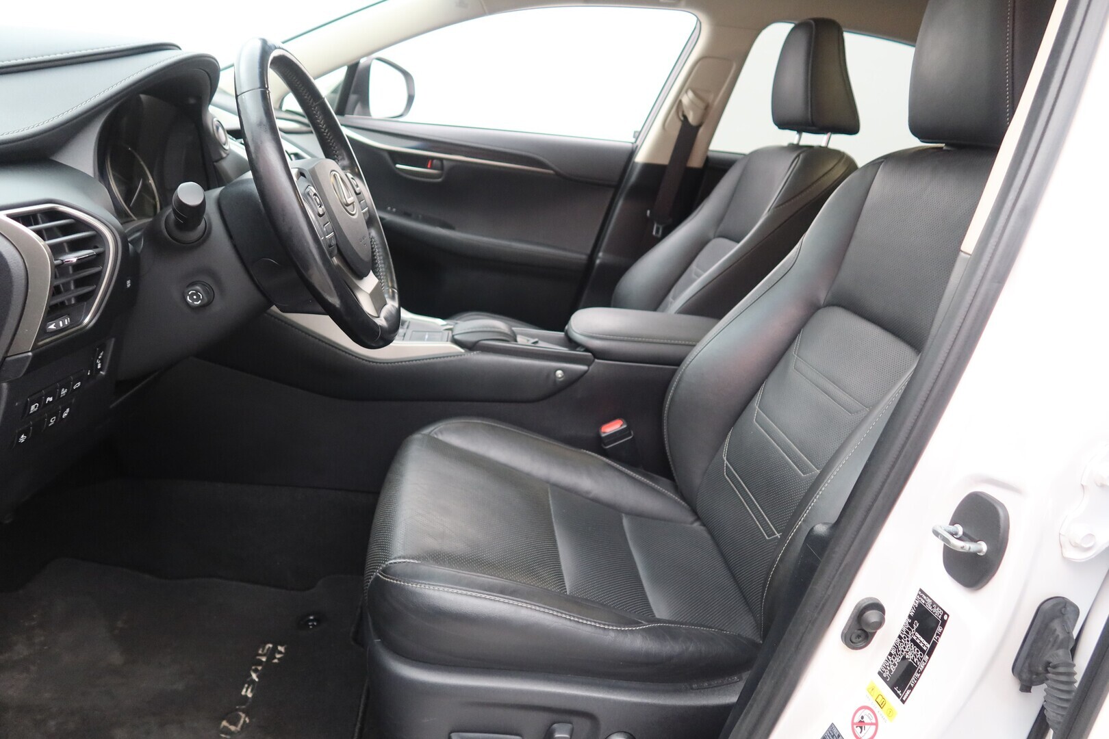 LEXUS NX 2016