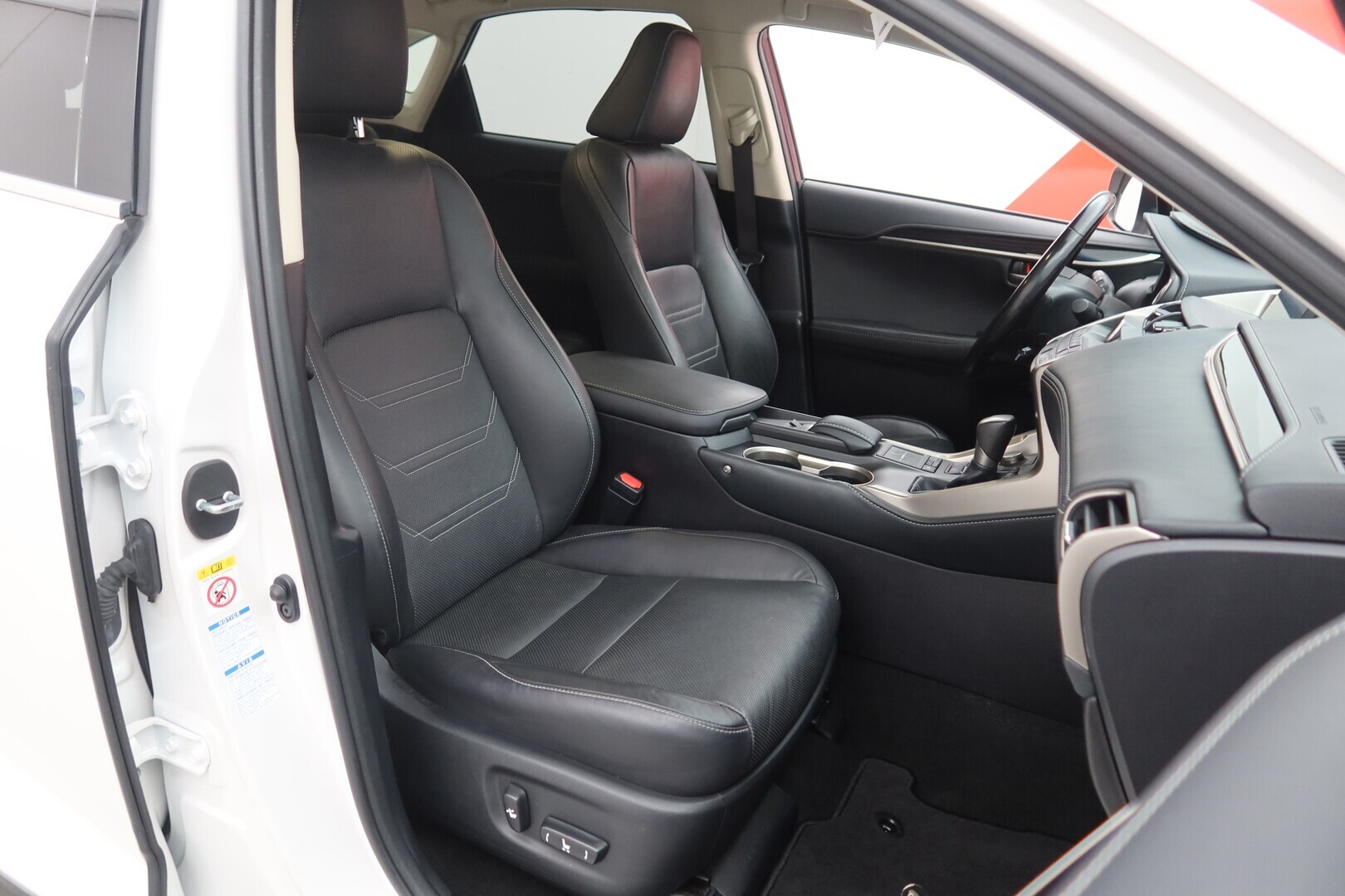 LEXUS NX 2016