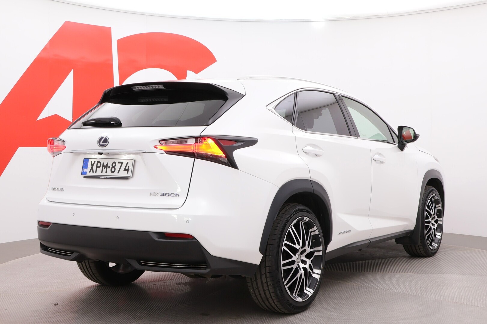 LEXUS NX 2016