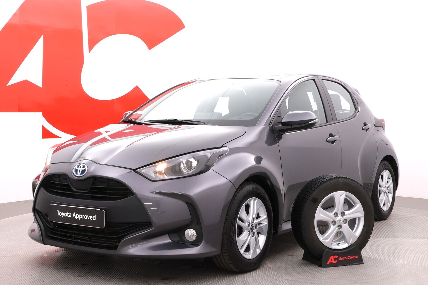 TOYOTA Yaris 2022