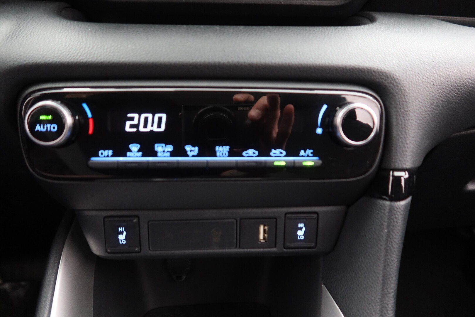 TOYOTA Yaris 2022