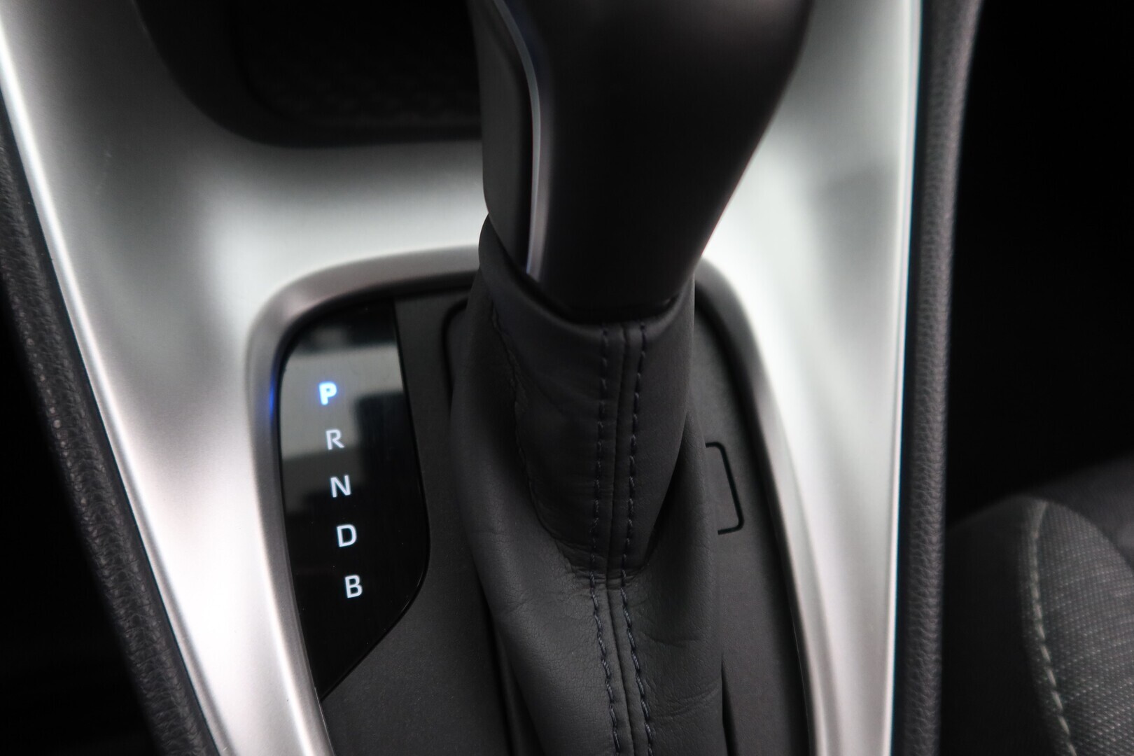 TOYOTA Yaris 2022