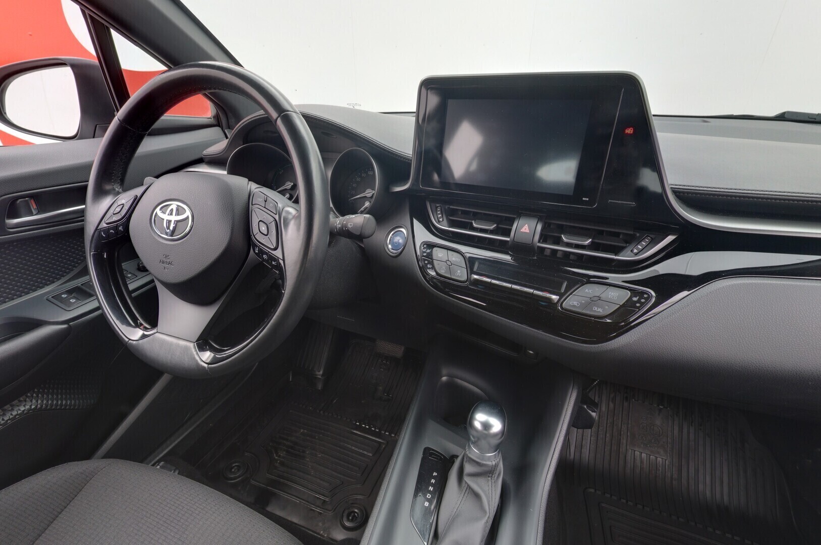 TOYOTA C-HR 2019