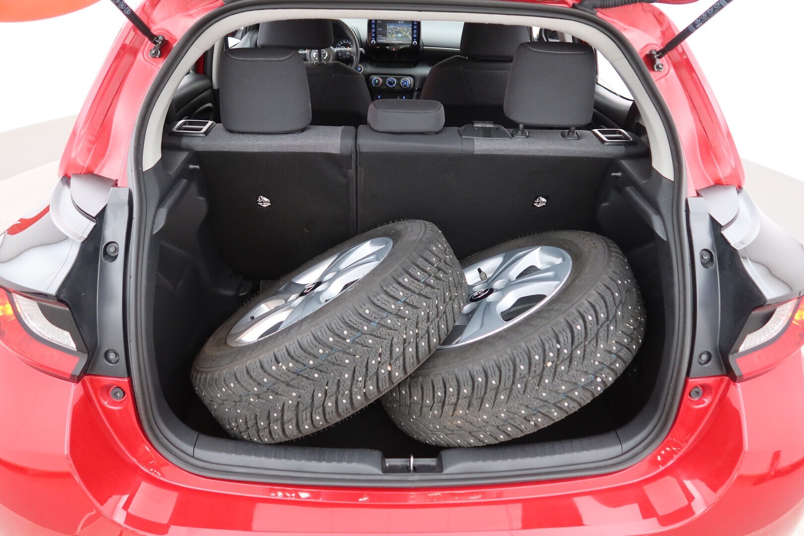 TOYOTA Yaris 2024