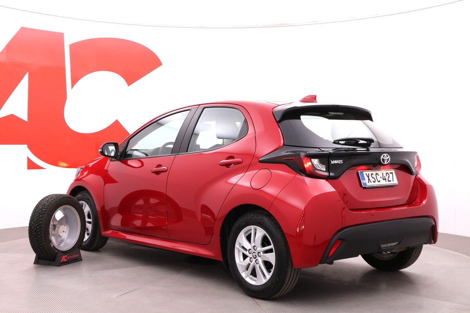 TOYOTA Yaris 2024