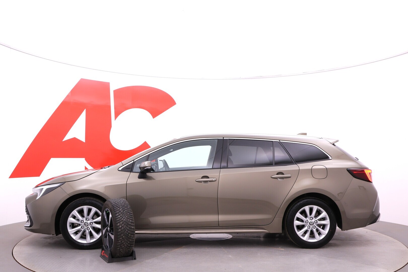 TOYOTA Corolla 2024