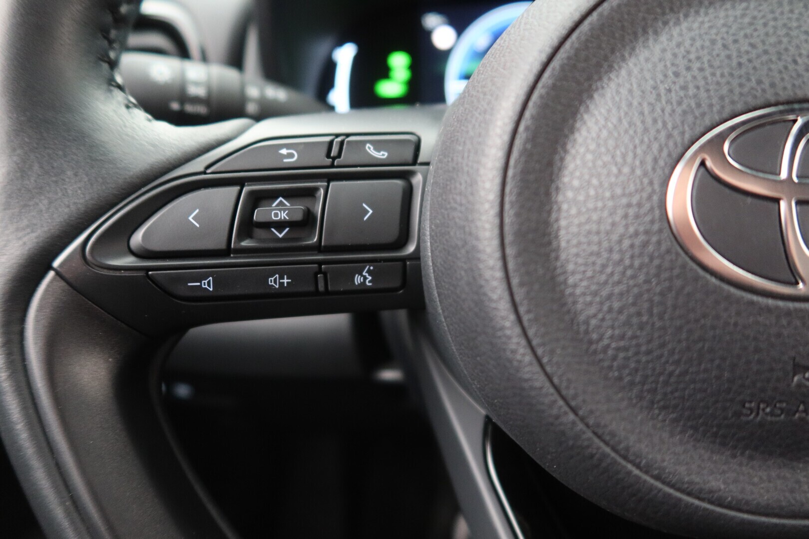 TOYOTA Yaris Cross 2024