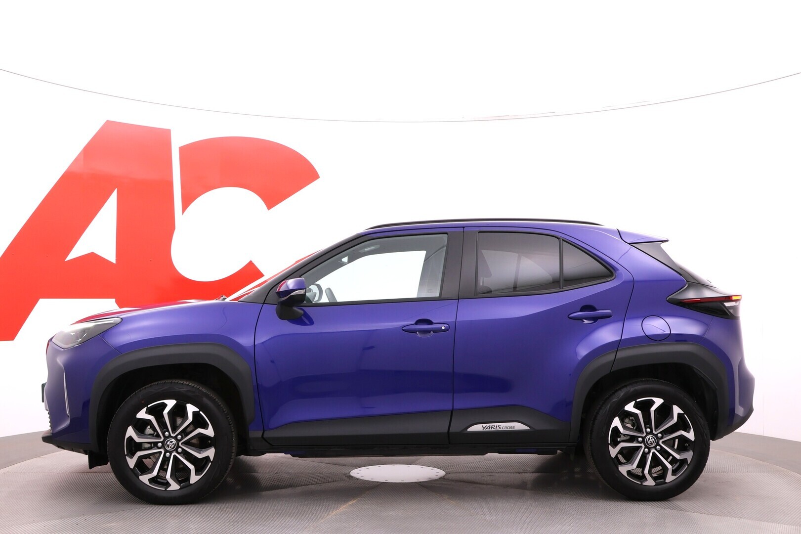 TOYOTA Yaris Cross 2025
