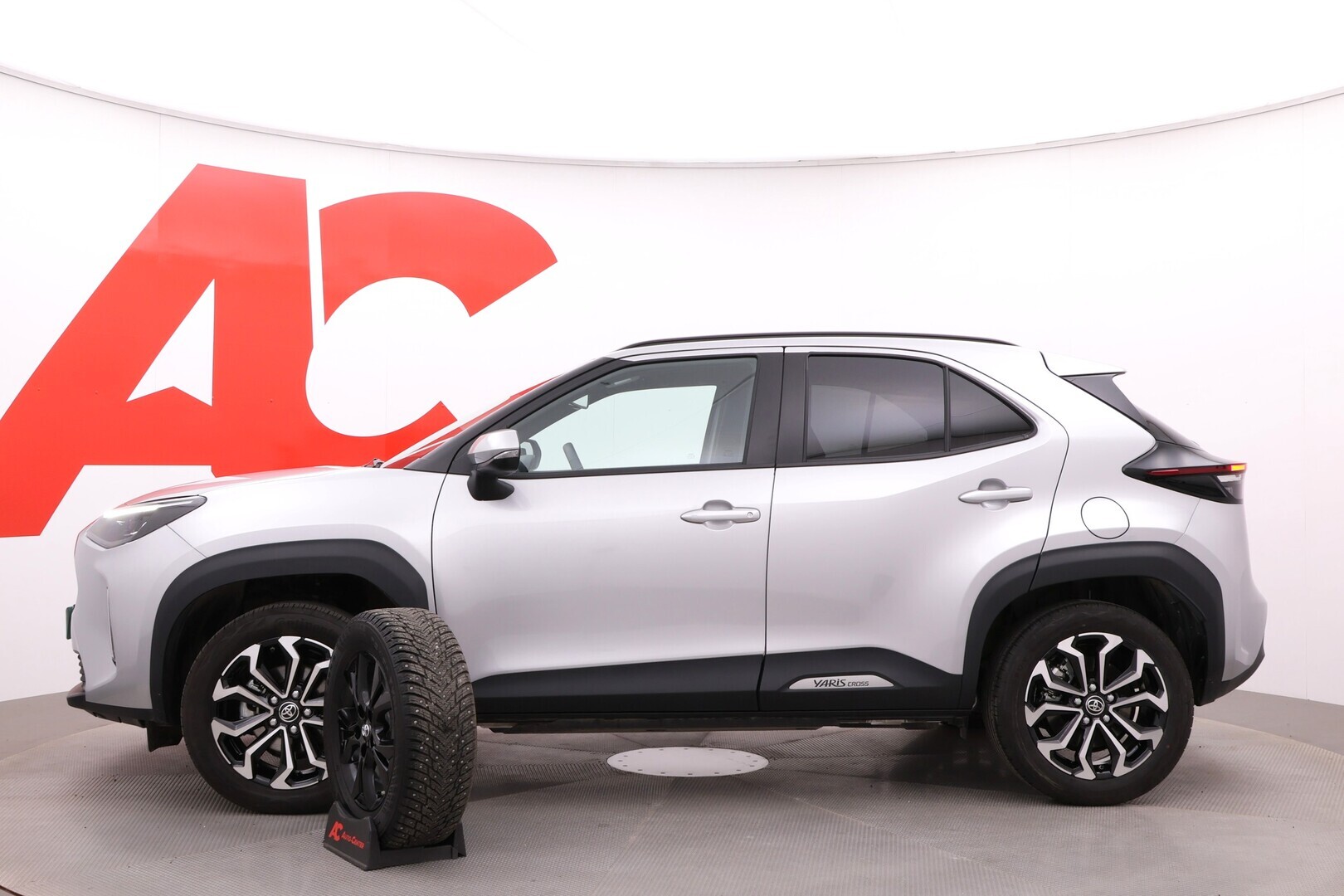 TOYOTA Yaris Cross 2025