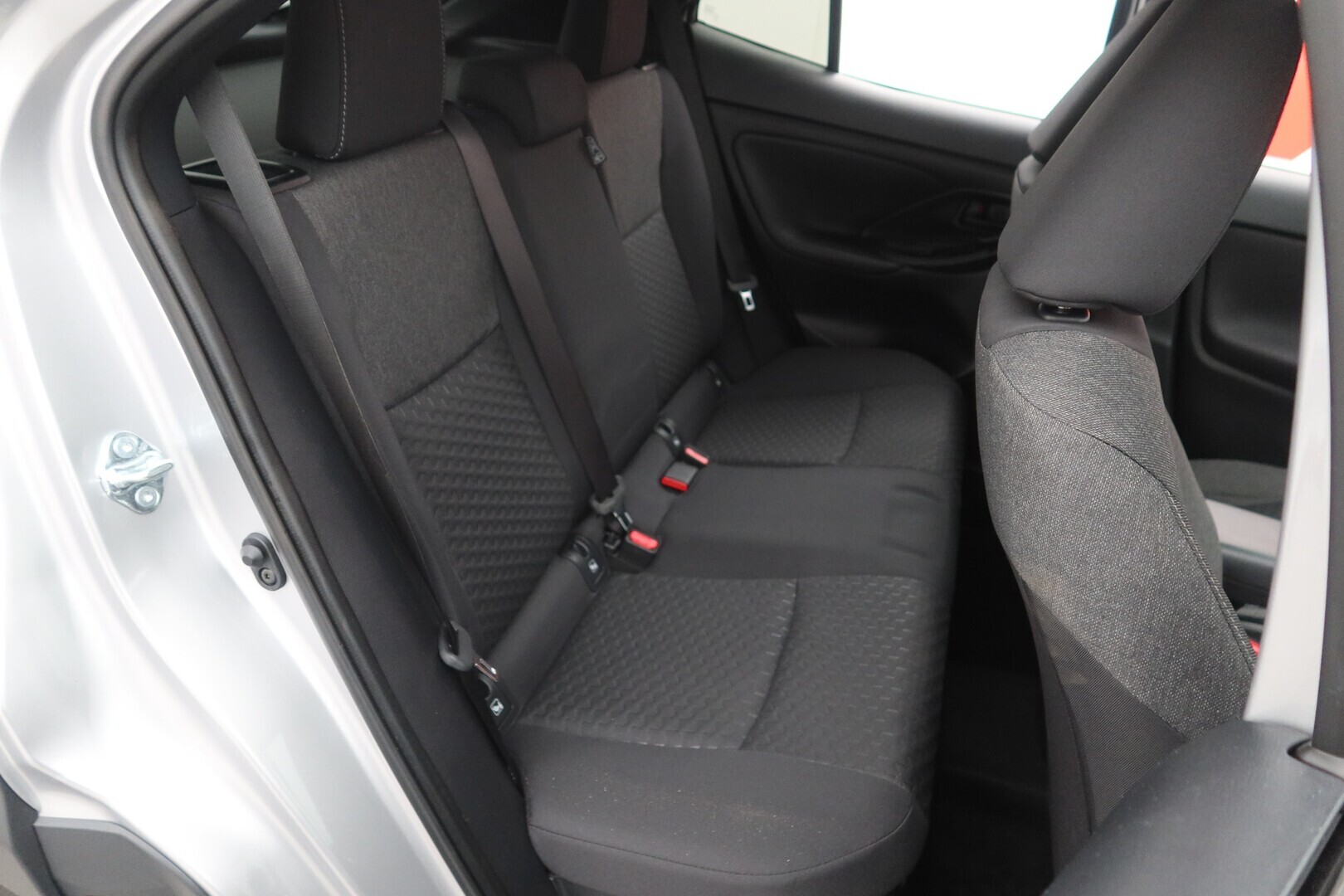 TOYOTA Yaris Cross 2025