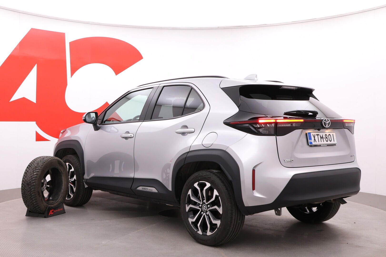 TOYOTA Yaris Cross 2025