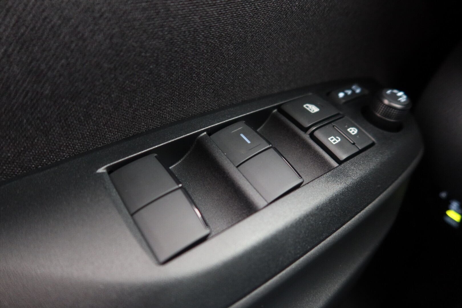 TOYOTA Yaris Cross 2025