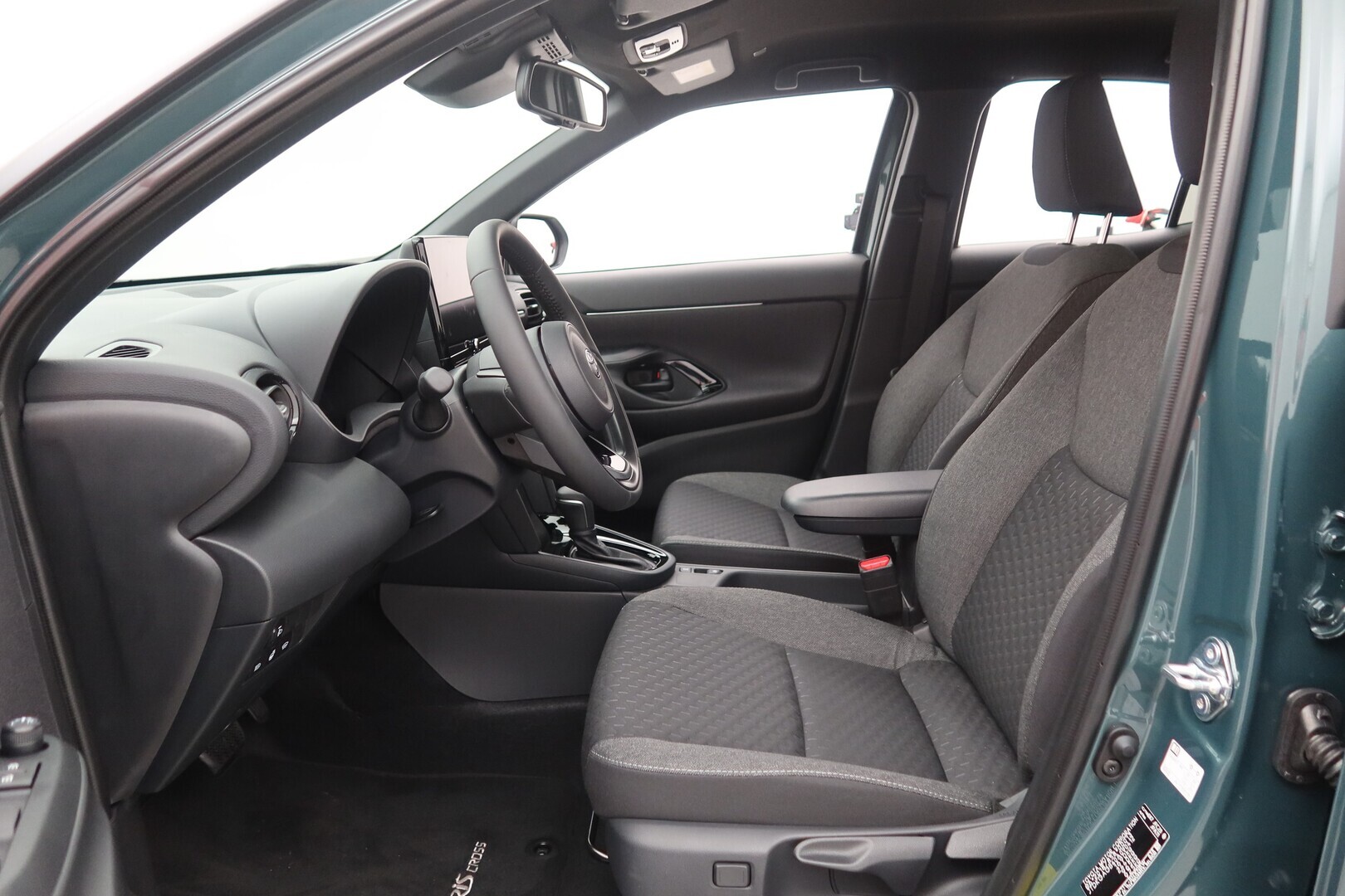 TOYOTA Yaris Cross 2025