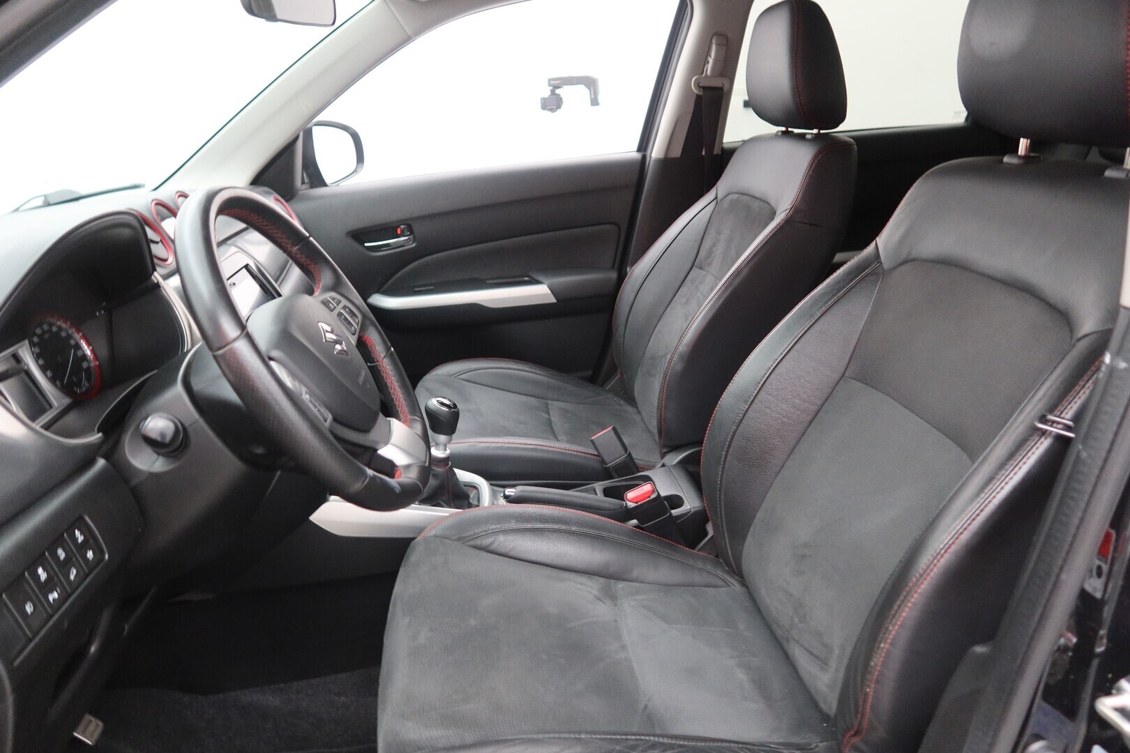 SUZUKI Vitara 2016