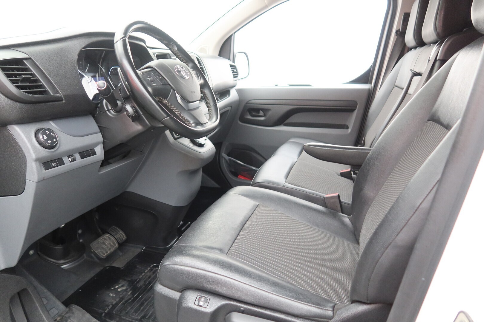 TOYOTA Proace 2022