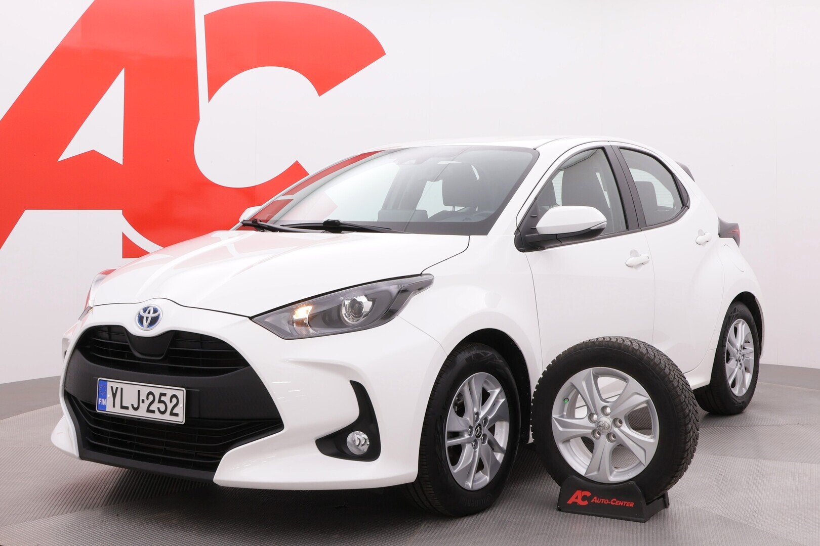 TOYOTA Yaris 2022