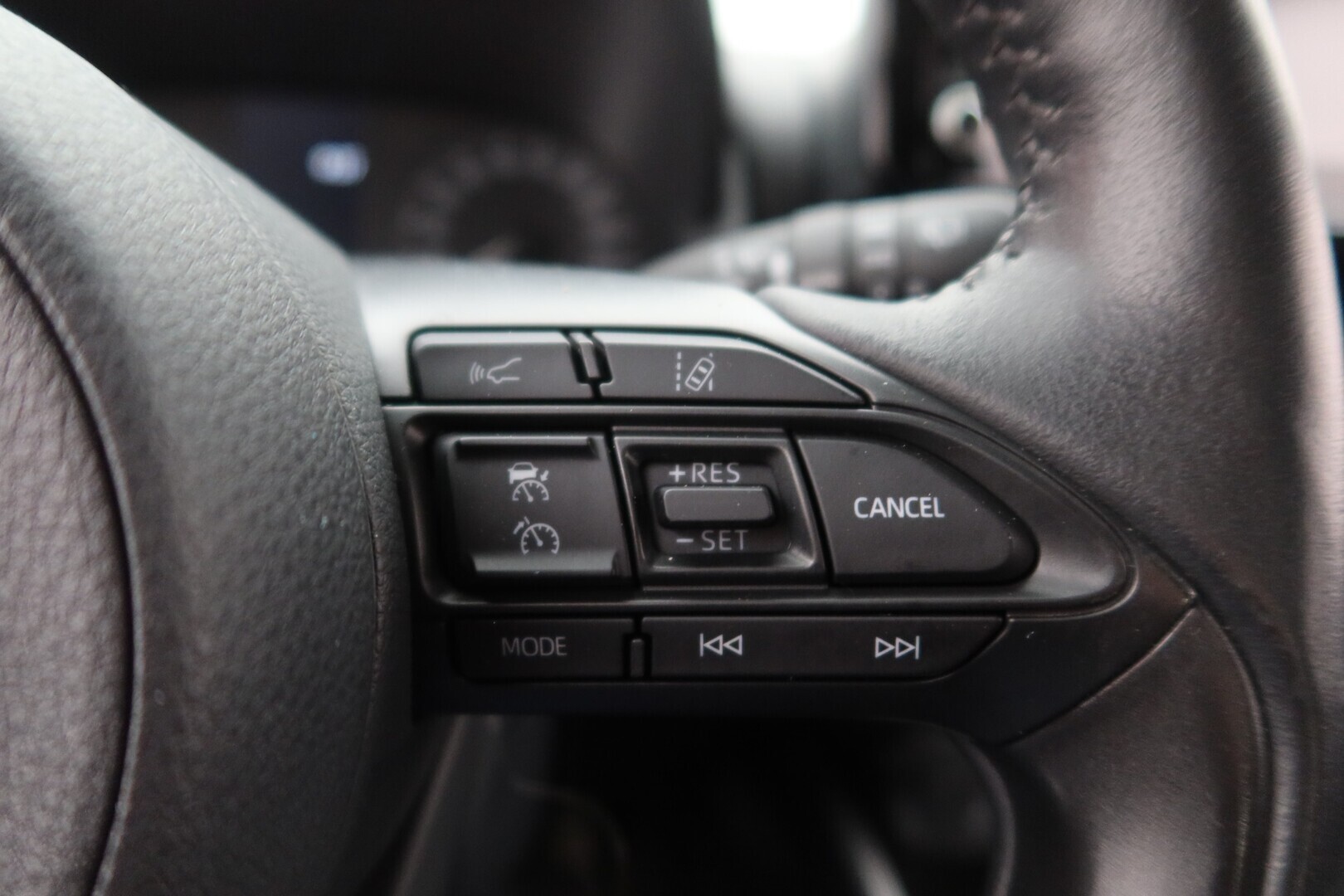 TOYOTA Yaris 2022