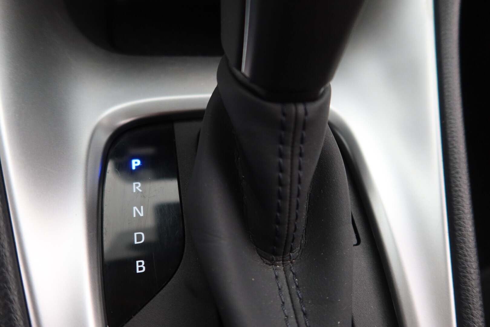 TOYOTA Yaris 2022