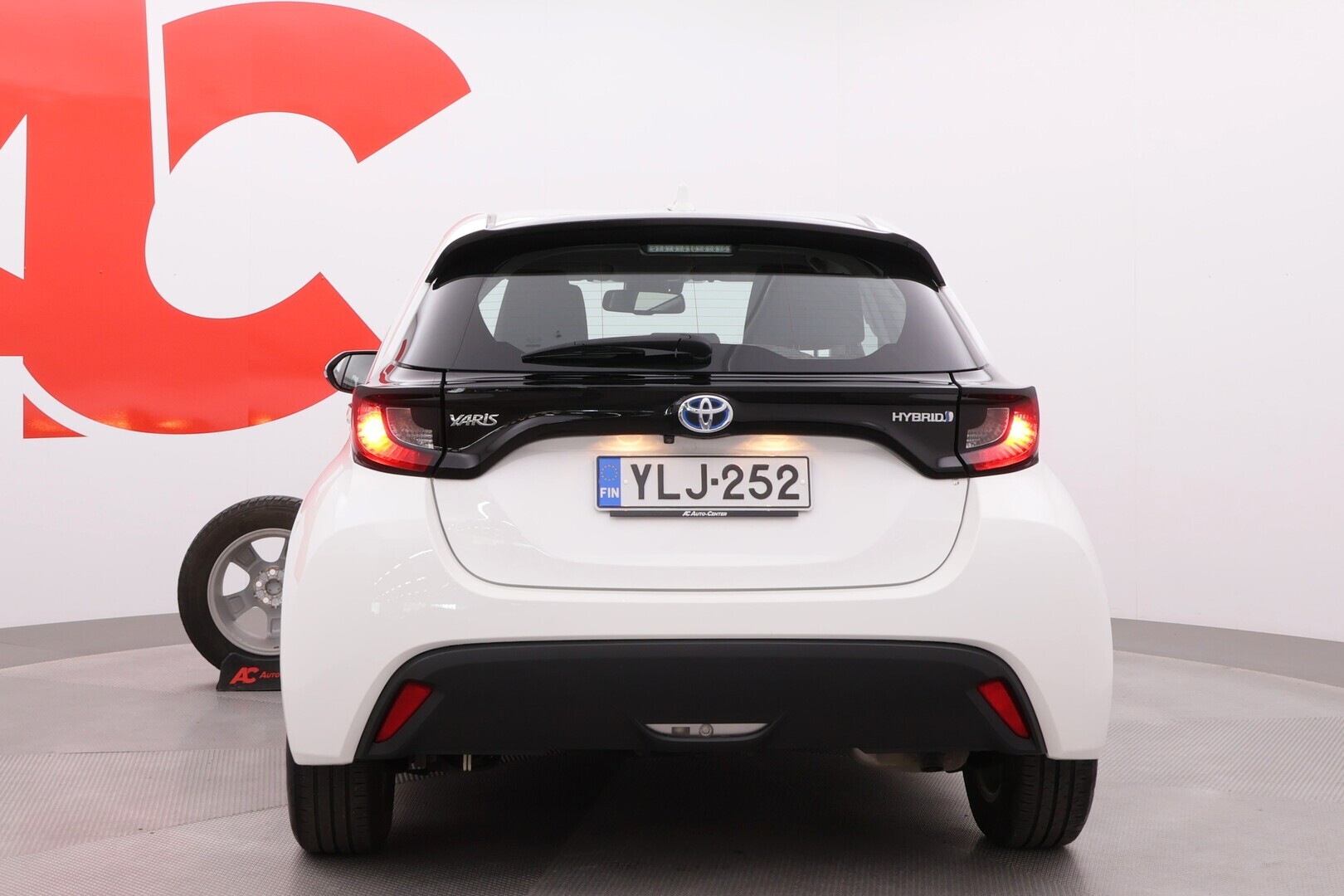 TOYOTA Yaris 2022