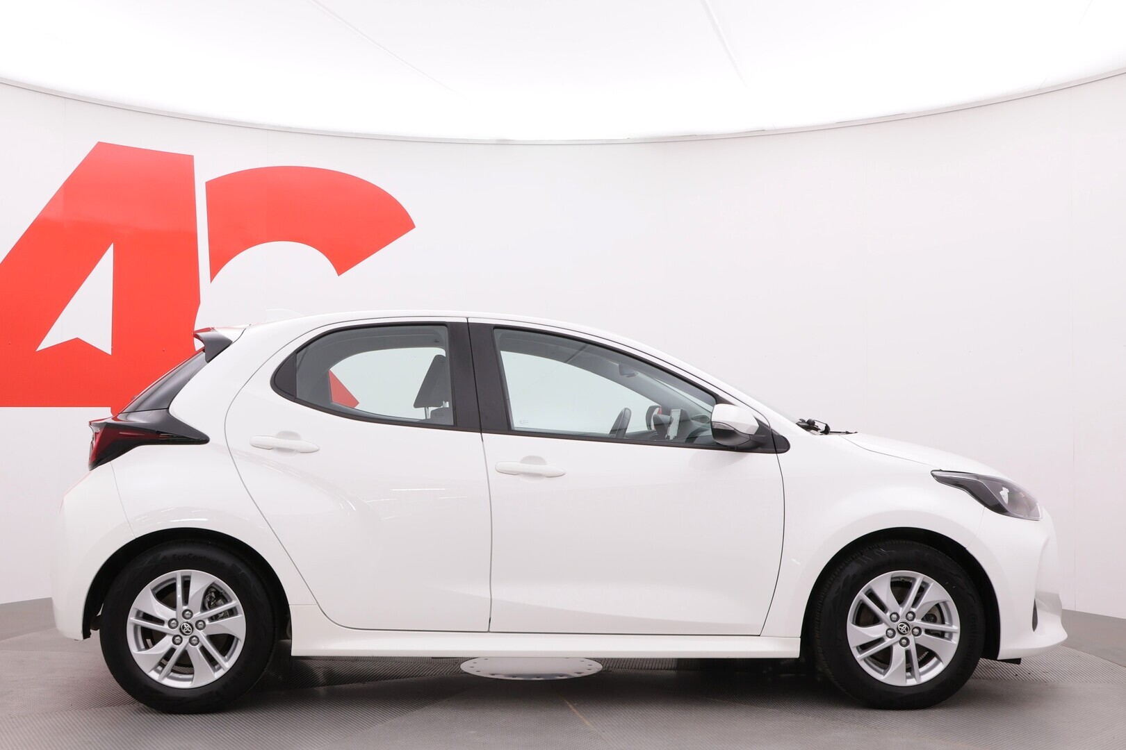 TOYOTA Yaris 2022