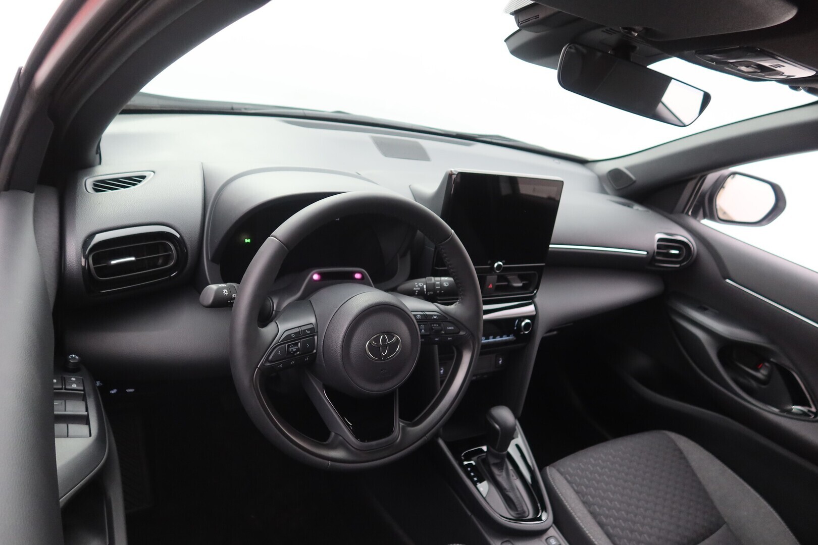 TOYOTA Yaris Cross 2026