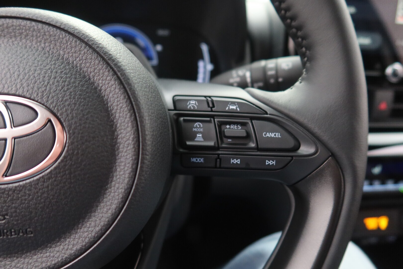 TOYOTA Yaris Cross 2026