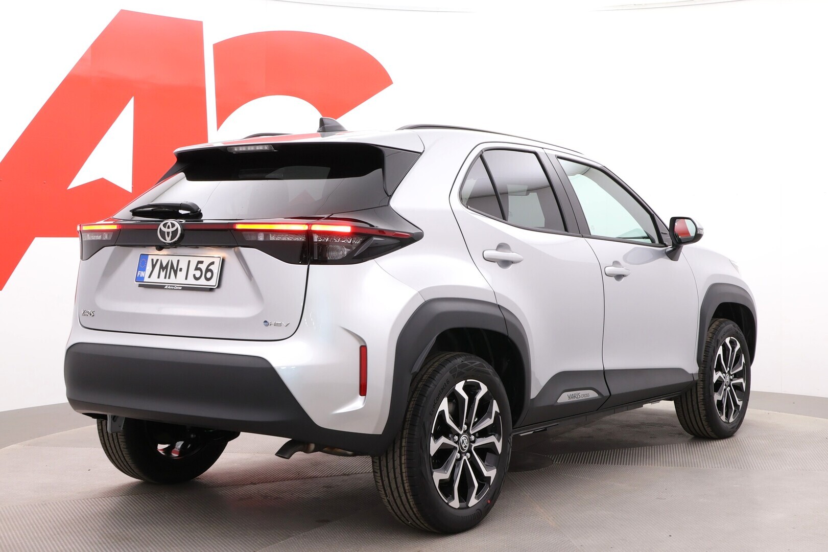 TOYOTA Yaris Cross 2026