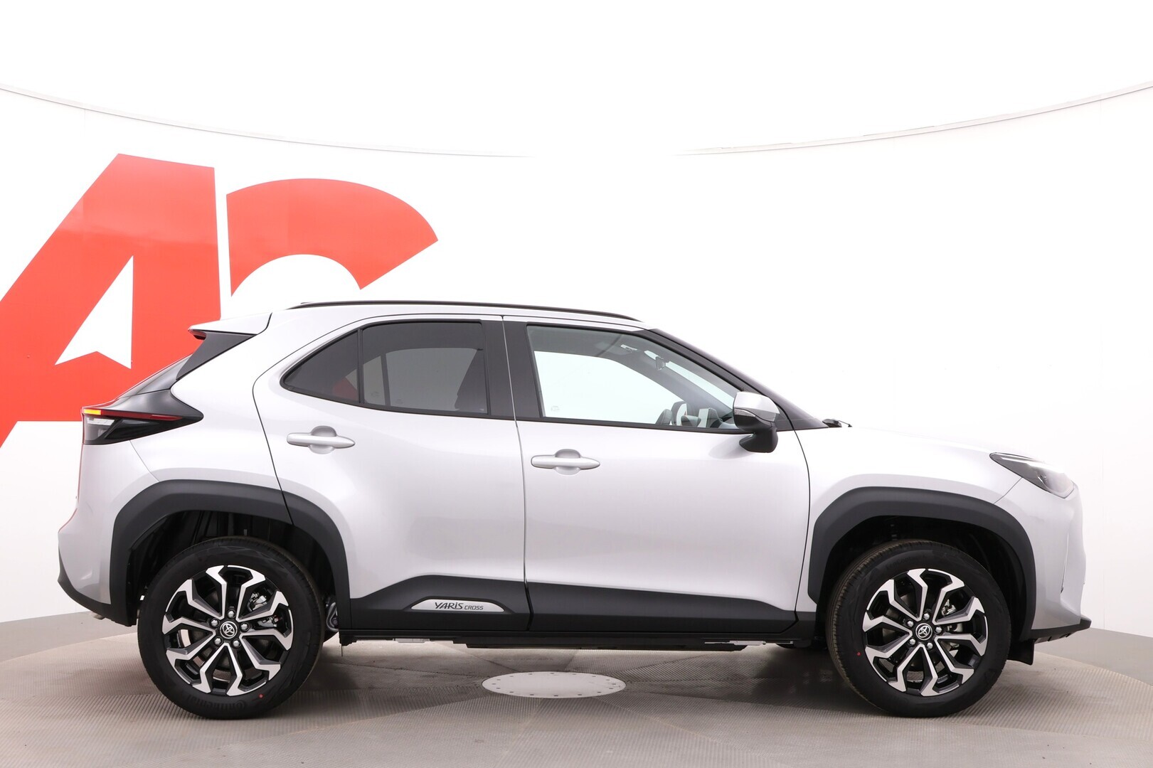 TOYOTA Yaris Cross 2026