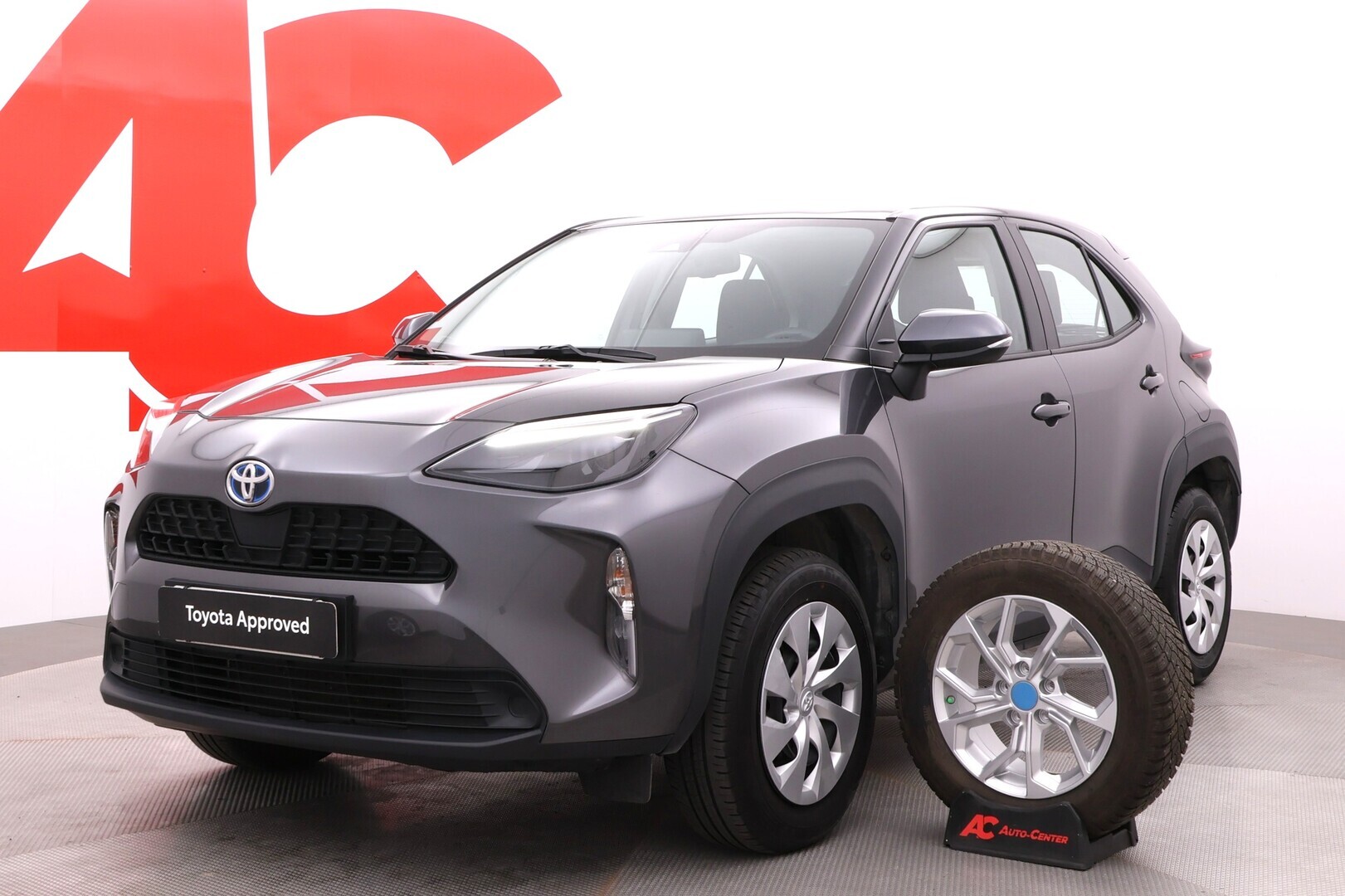 TOYOTA Yaris Cross 2024