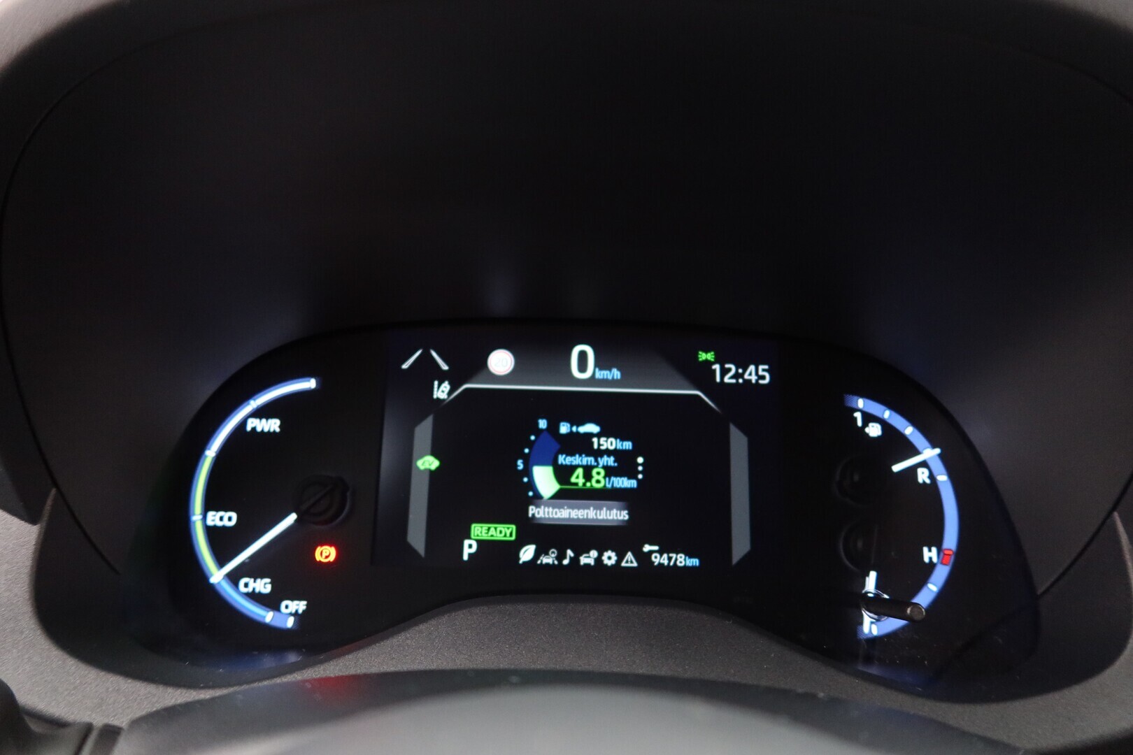 TOYOTA Yaris Cross 2024