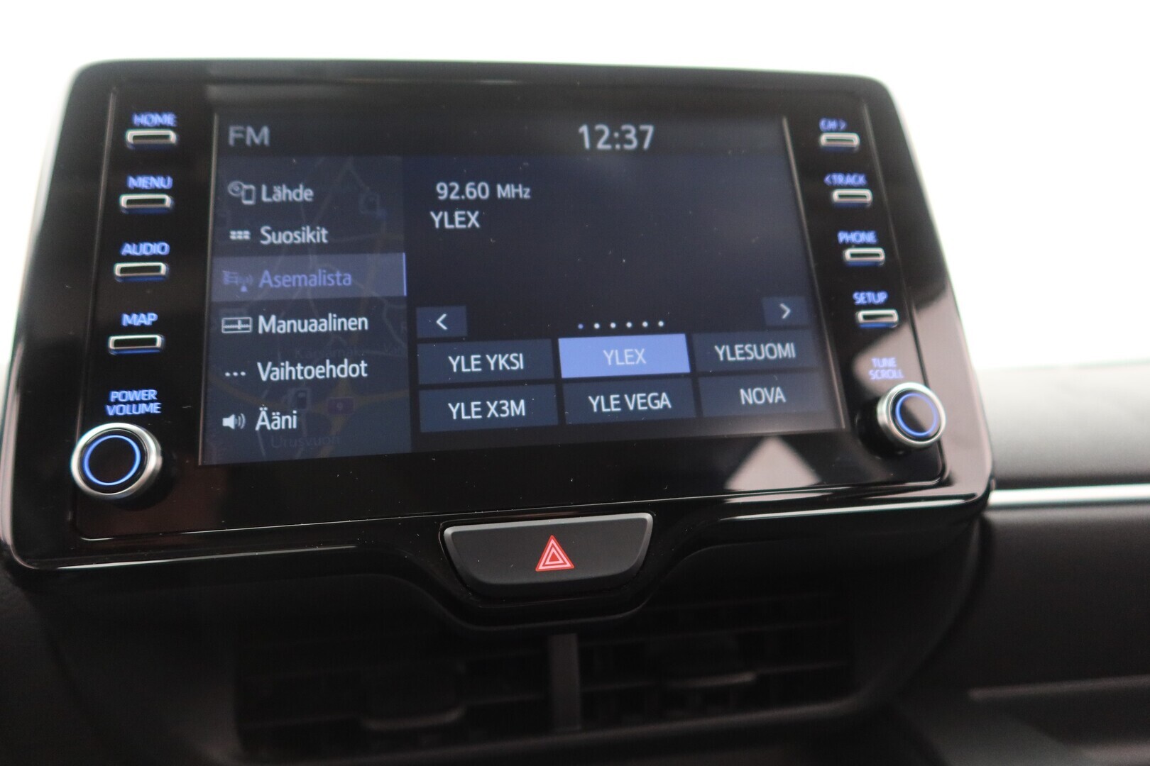 TOYOTA Yaris 2024
