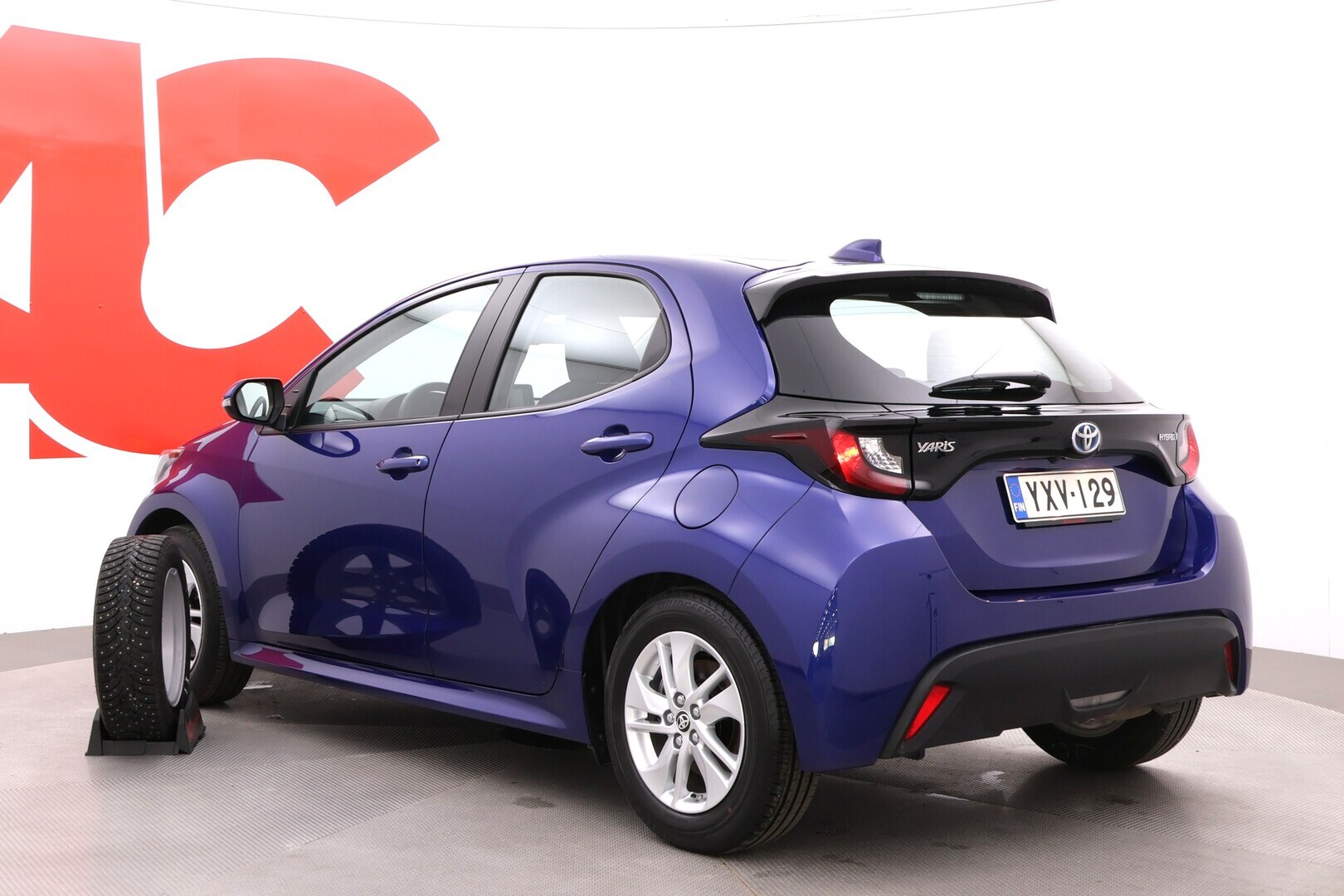 TOYOTA Yaris 2024