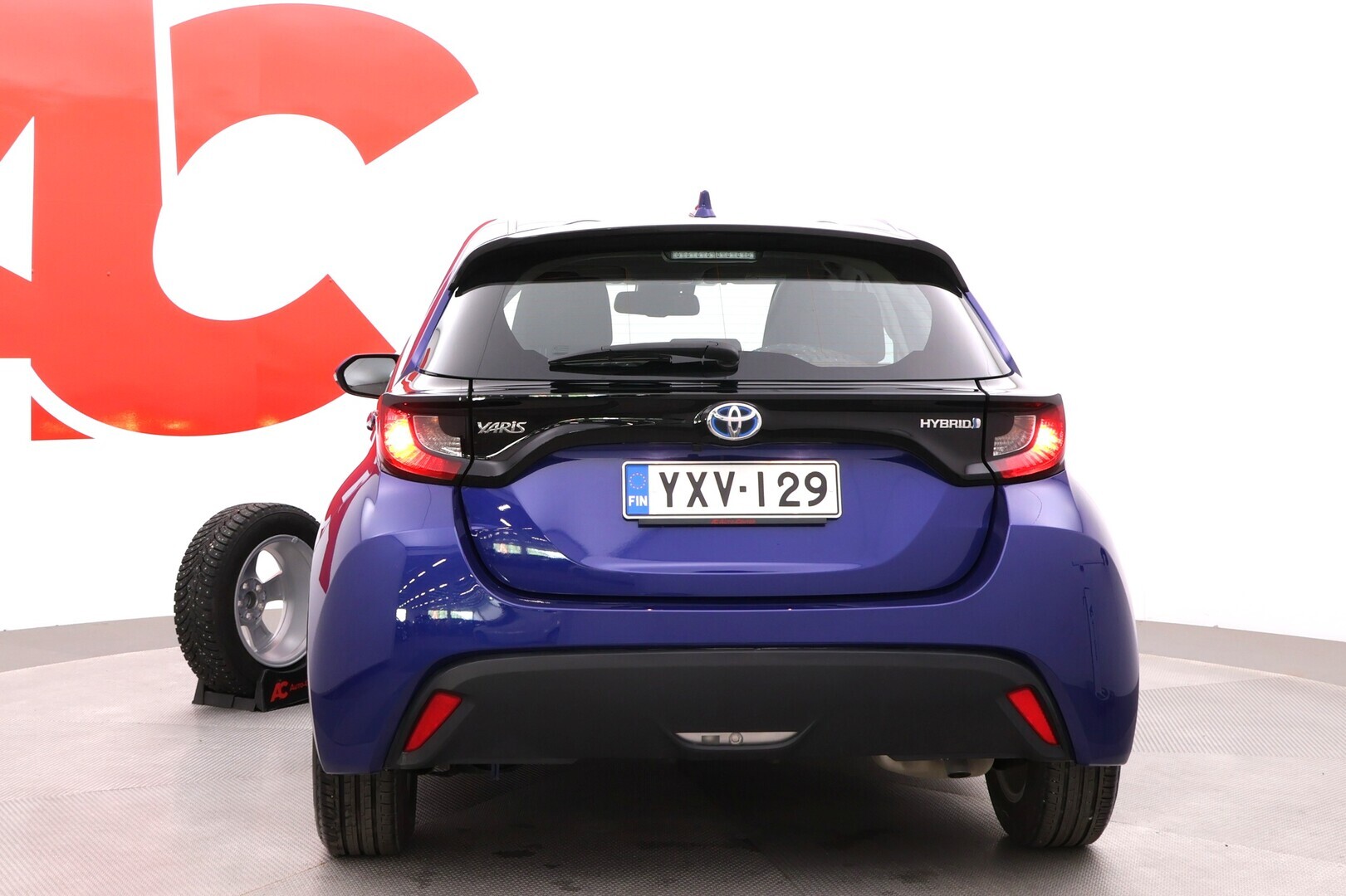 TOYOTA Yaris 2024