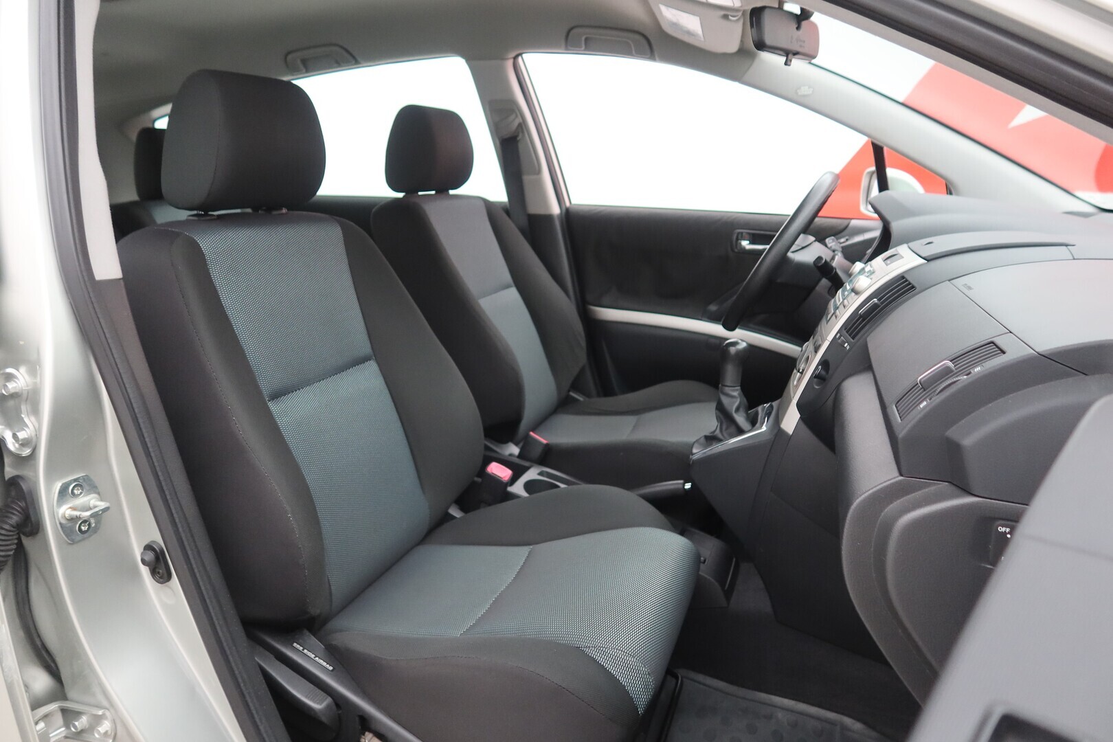 TOYOTA Corolla Verso 2005