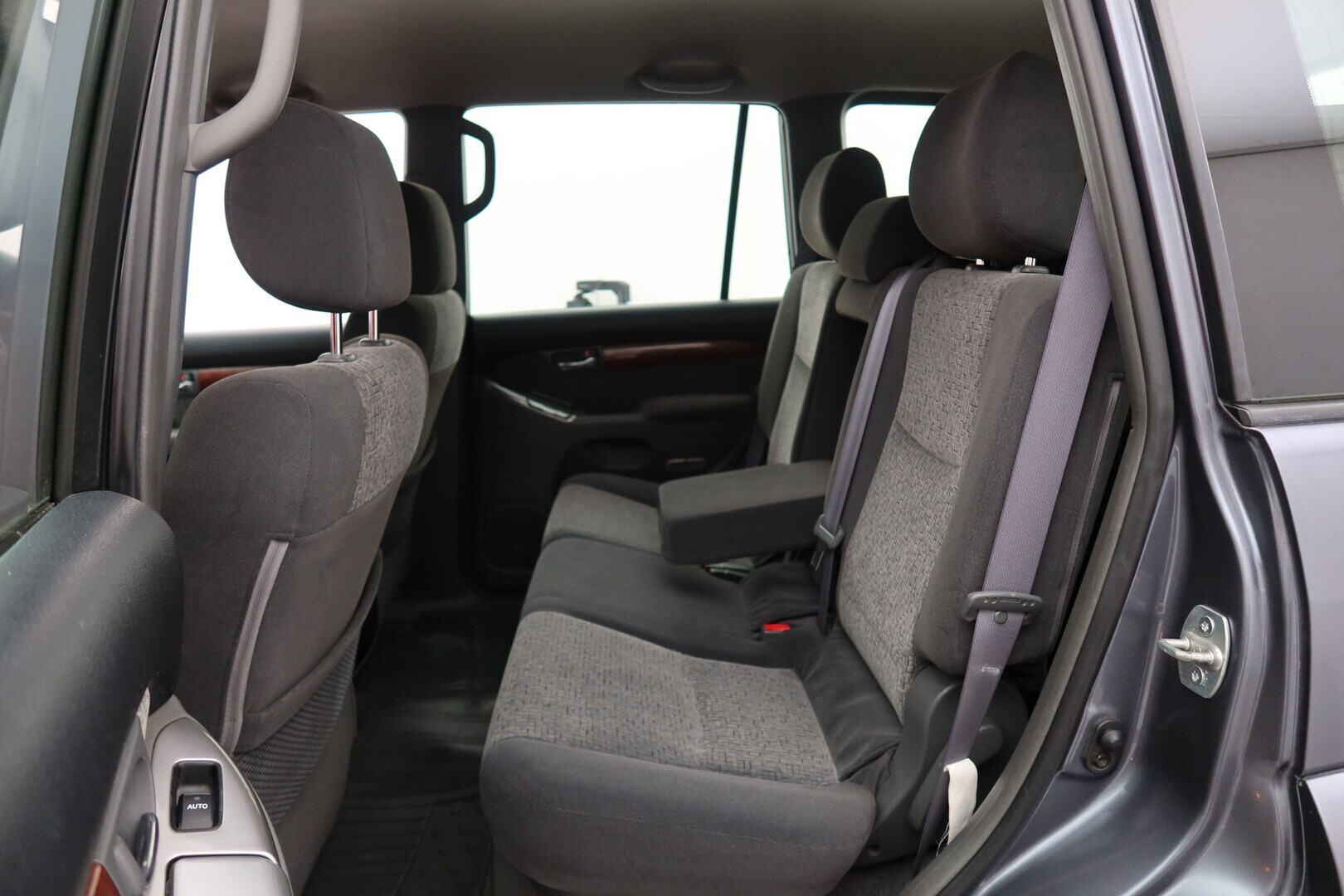 TOYOTA Land Cruiser 2005