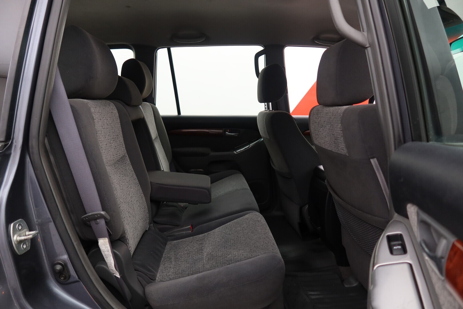 TOYOTA Land Cruiser 2005