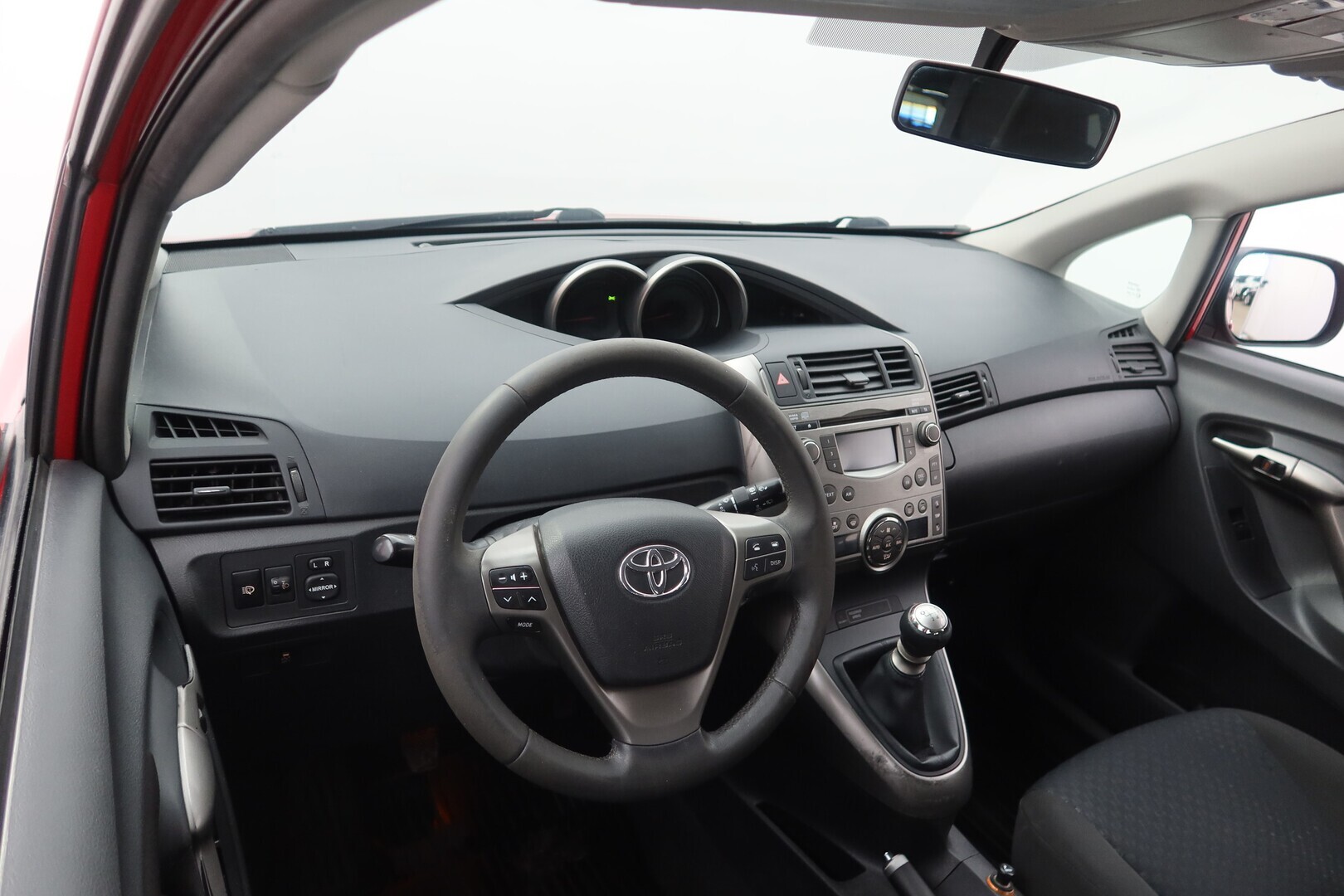 TOYOTA Verso 2010