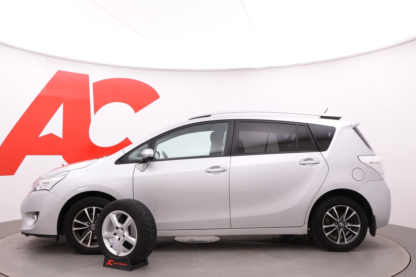 TOYOTA Verso 2013