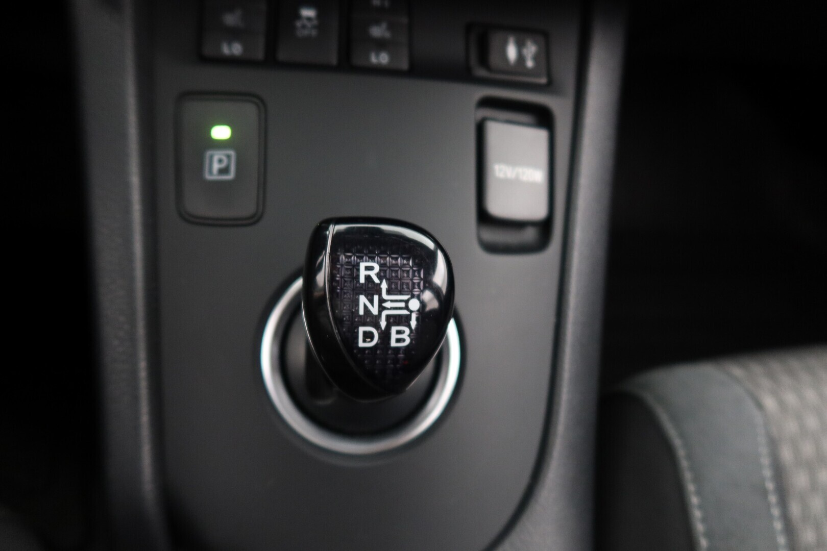 TOYOTA Auris 2018
