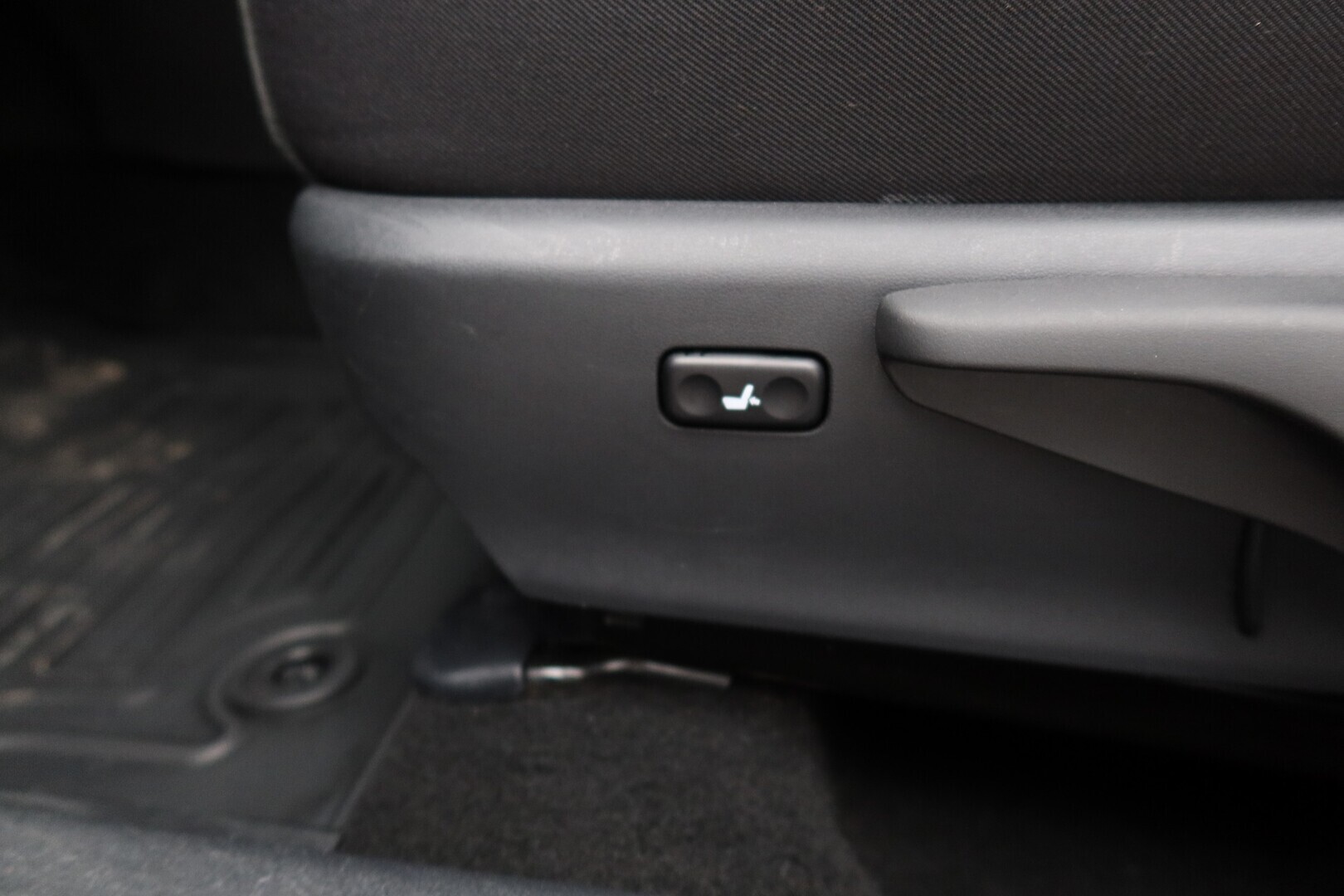TOYOTA Auris 2018