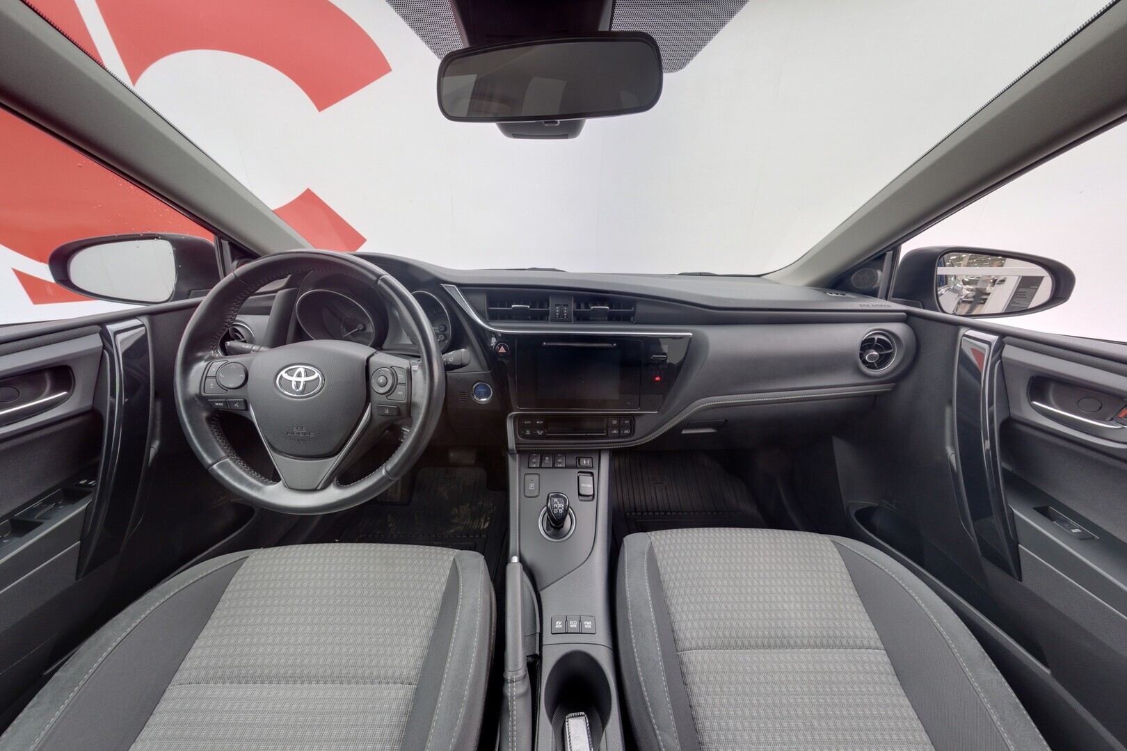 TOYOTA Auris 2018