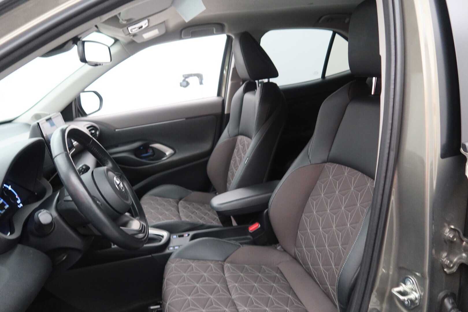 TOYOTA Yaris Cross 2022