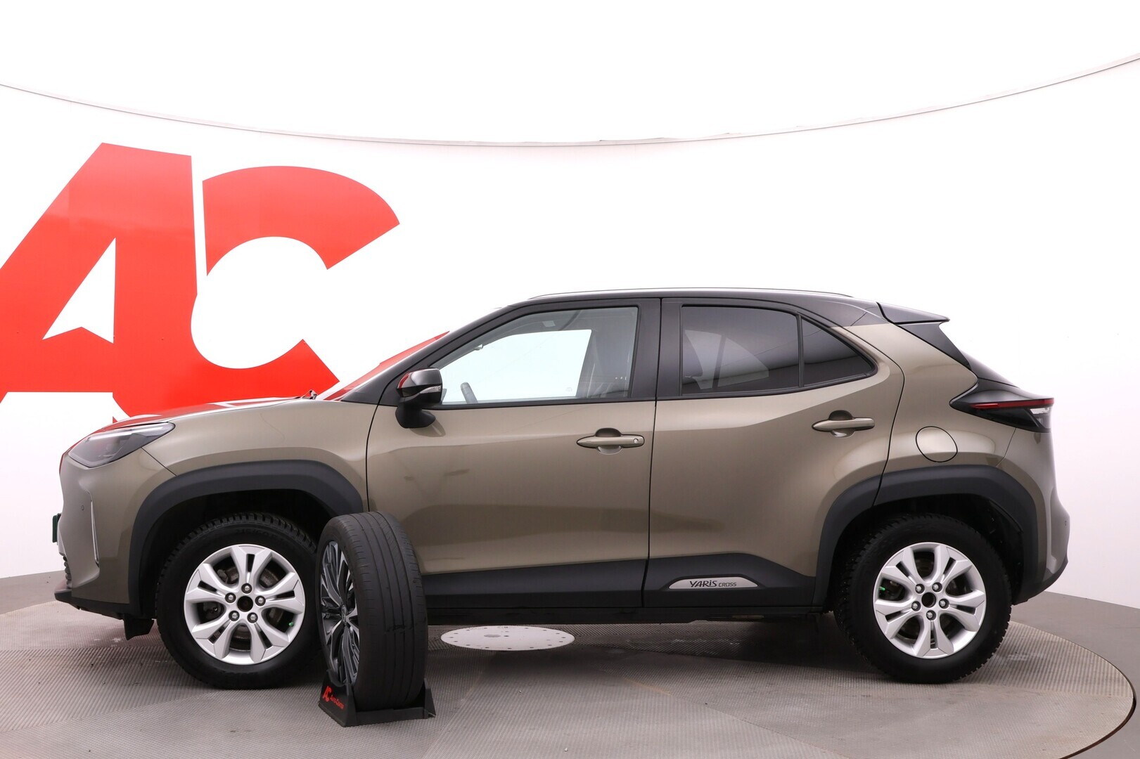 TOYOTA Yaris Cross 2022