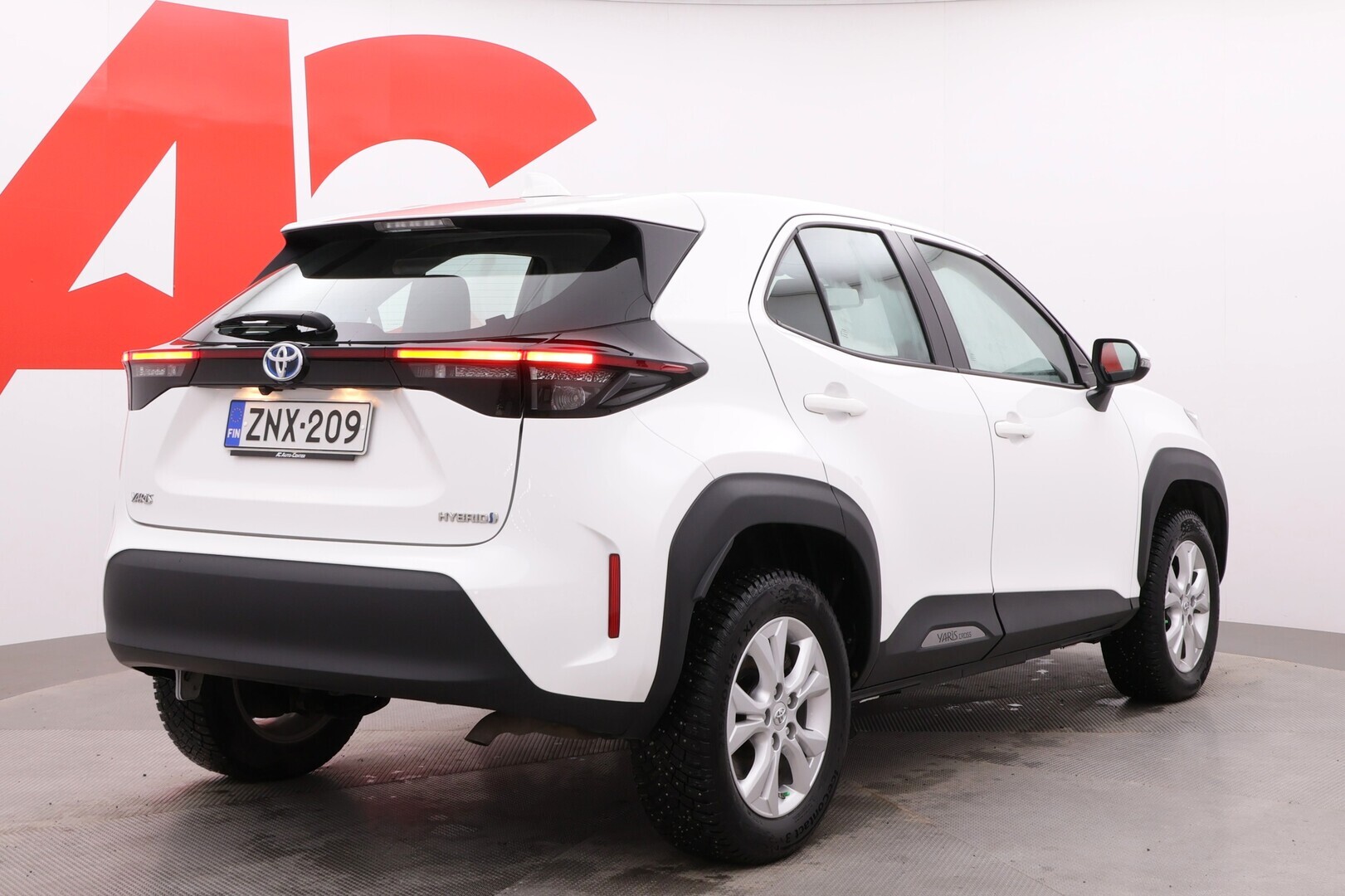 TOYOTA Yaris Cross 2022