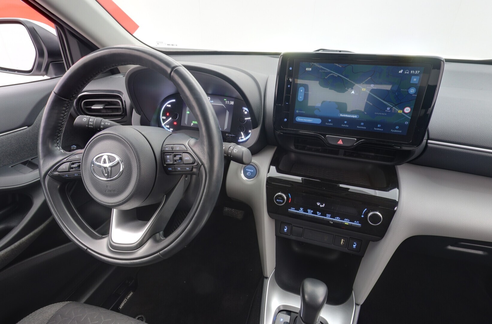 TOYOTA Yaris Cross 2022