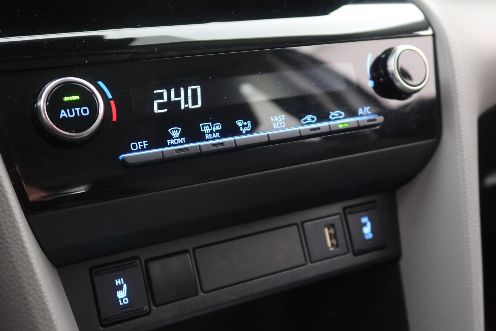 TOYOTA Yaris Cross 2022