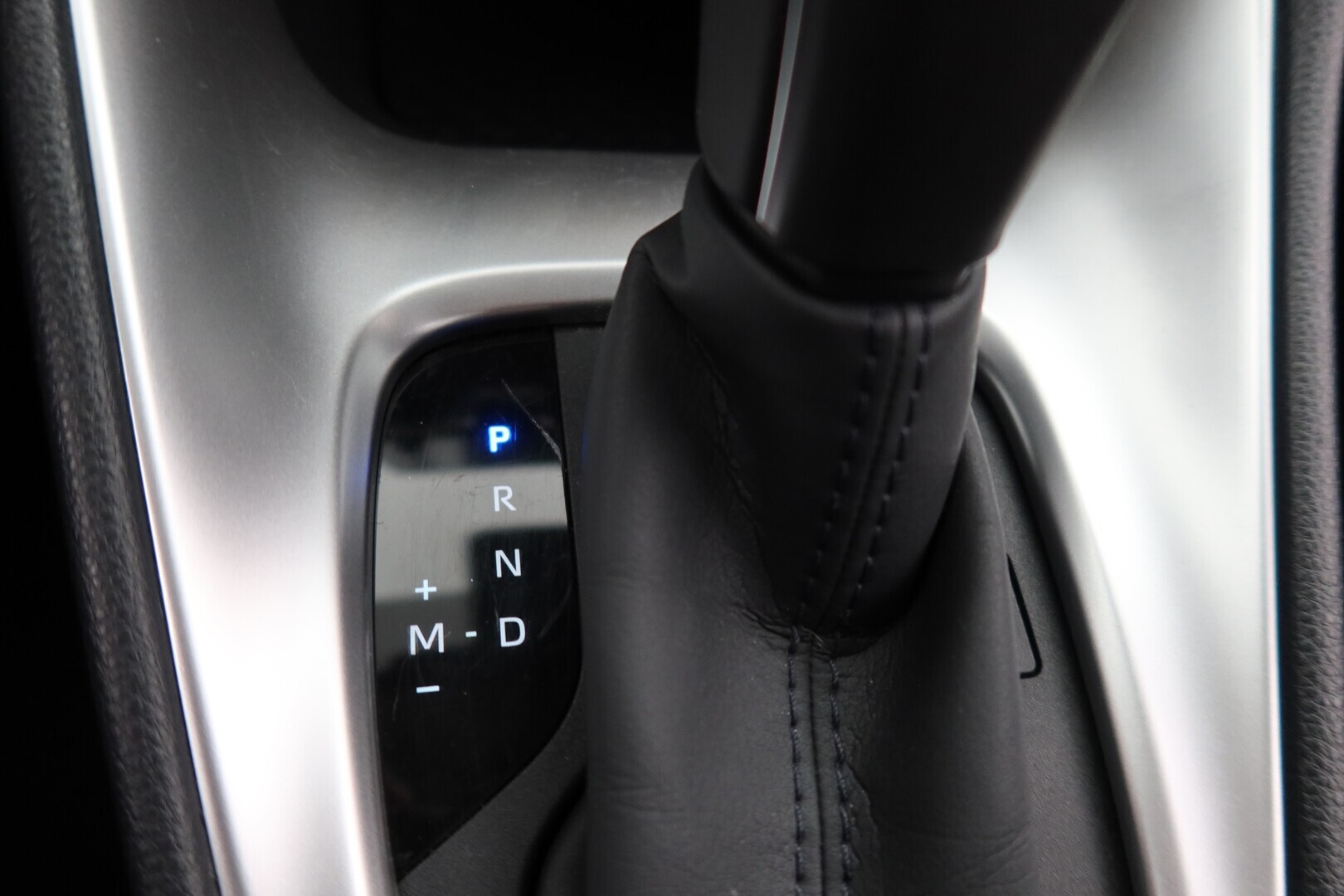 TOYOTA Yaris 2023