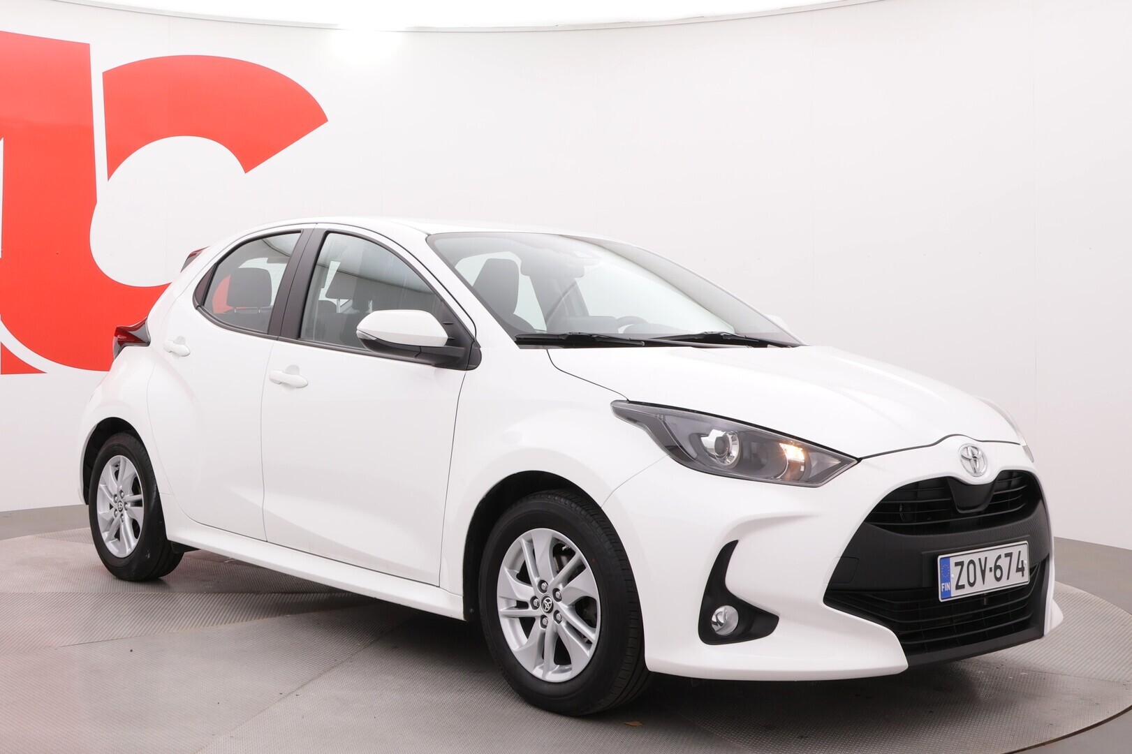 TOYOTA Yaris 2023